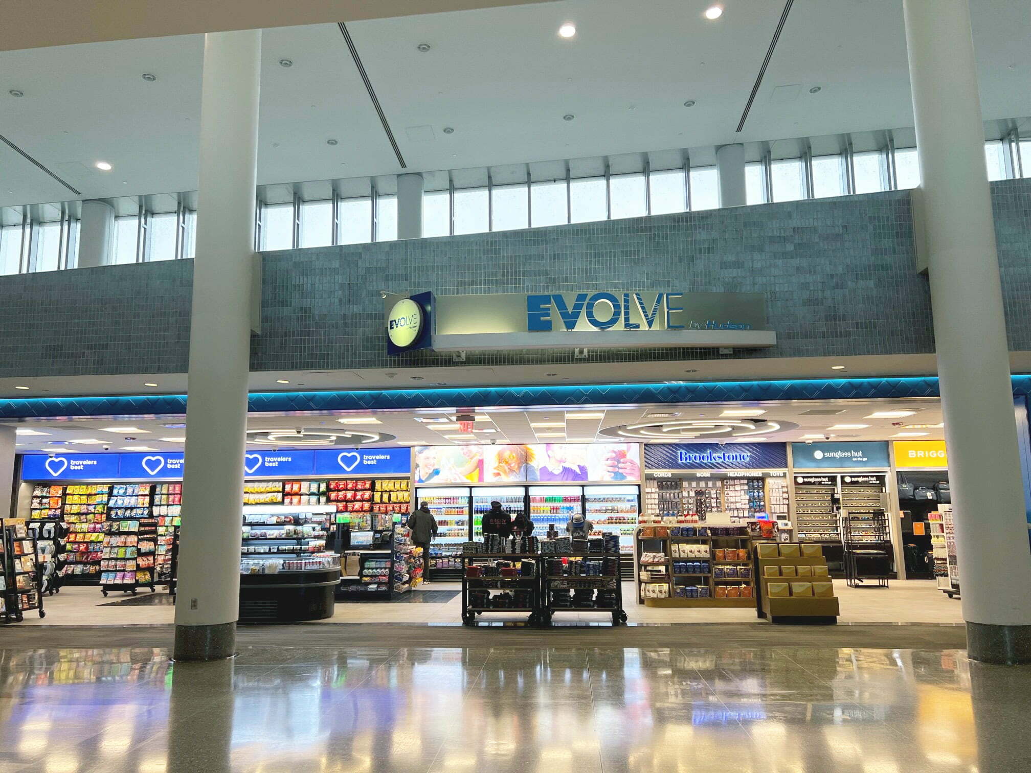 Evolve By Hudson And Carry On Open at PHL Airport X